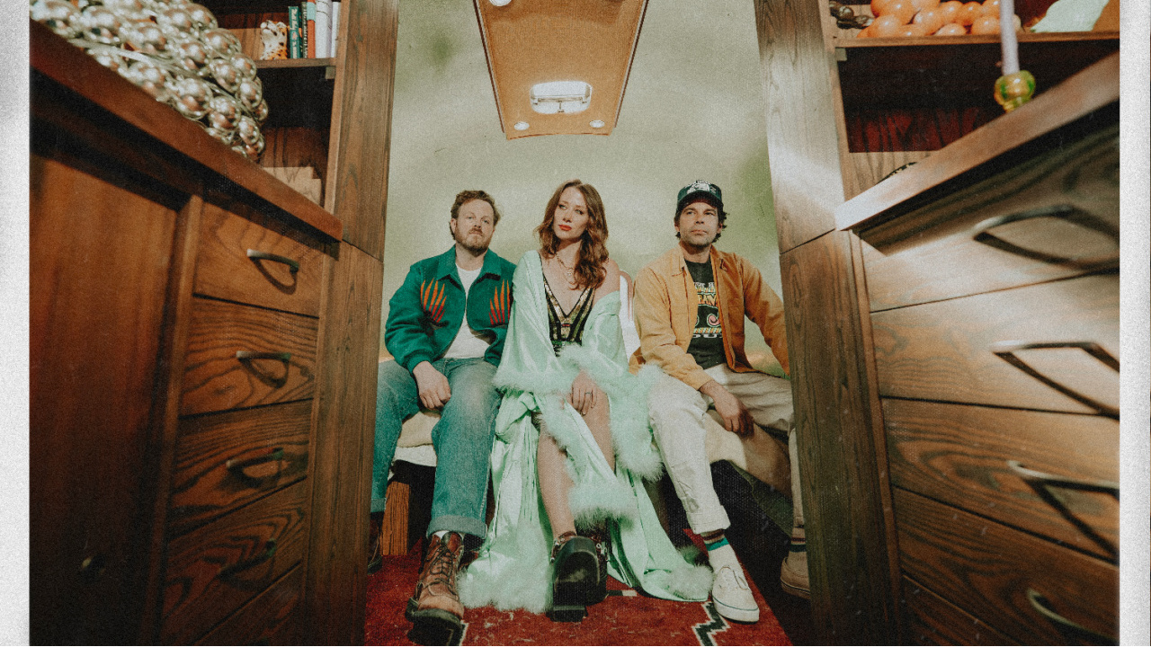 The Lone Bellow (photo by Debbie Ewing, PR)