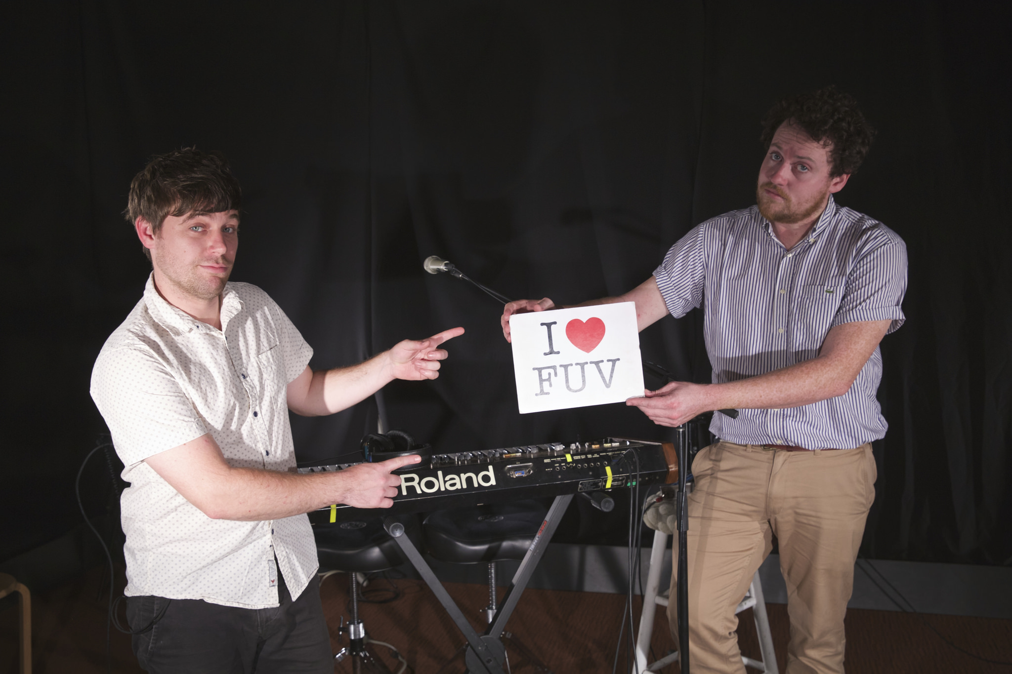 Hear an Alternate Side in Session with Metronomy. Metronomy photo by Michael Shemenski