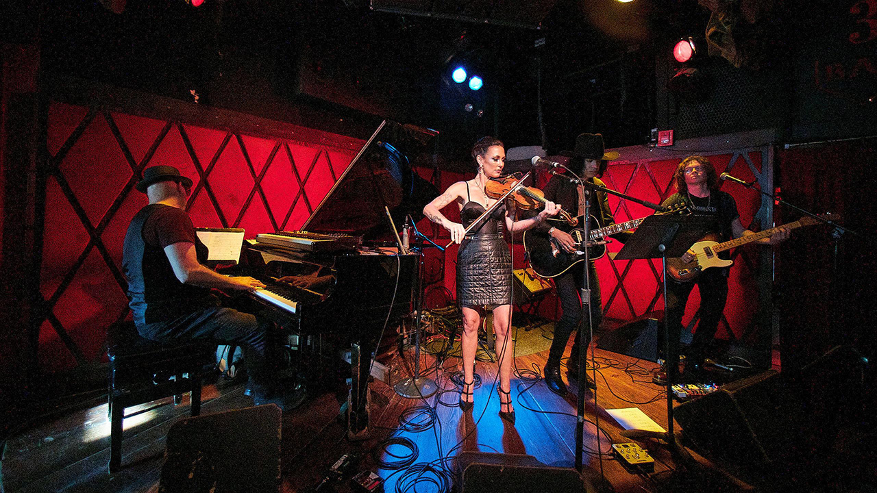 Amanda Shires at Rockwood Music Hall (photo by Gus Philippas/WFUV) Amanda Shires at Rockwood Music Hall (photo by Gus Philippas/WFUV)