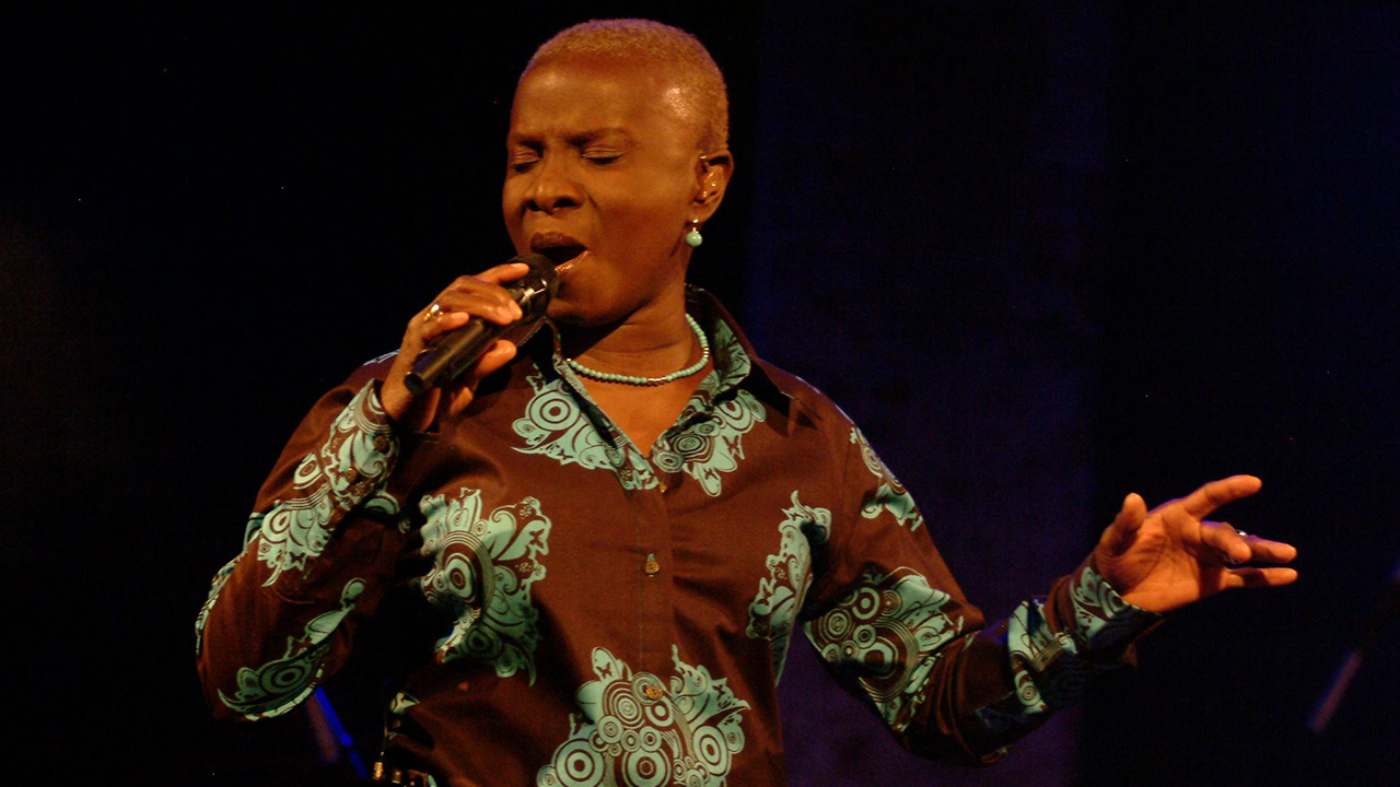 Angelique Kidjo at City Winery (photo by Gayle Miller)