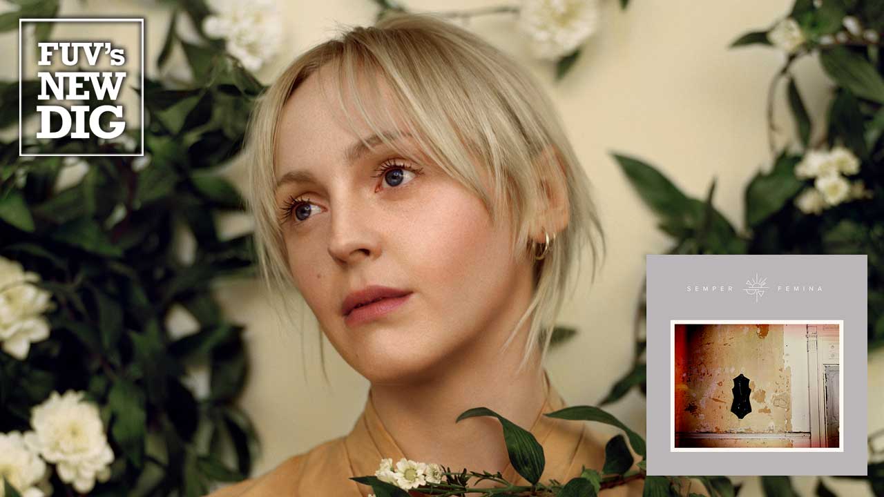 Laura Marling (photo by Hollie Fernando, PR)