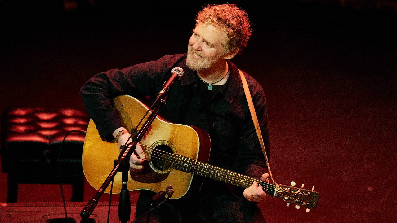 Glen Hansard at The Sheen Center (photo by Gus Phillipas/WFUV)