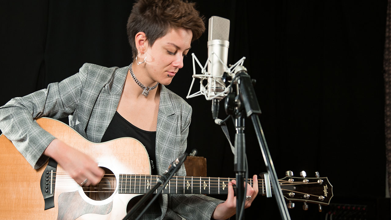 Naomi Hamilton of Jealous of the Birds in Studio A (photo by Jiyoon Seo/WFUV)