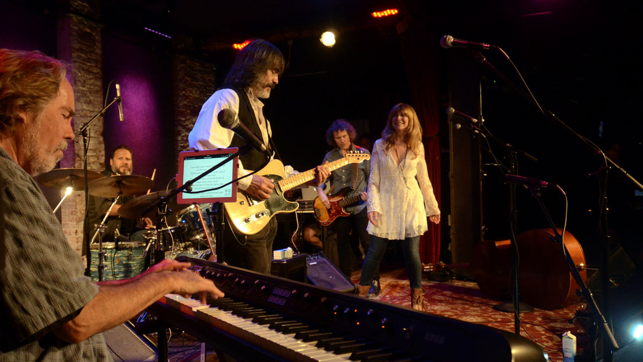 Larry Campbell, Teresa Williams and band at City Winery (photo by Gian Vassaliko/WFUV) Larry Campbell, Teresa Williams and band at City Winery (photo by Gian Vassaliko/WFUV)