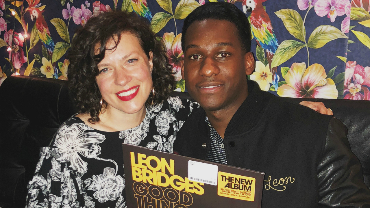 Carmel Holt with Leon Bridges (photo by Lisa Sonkin)