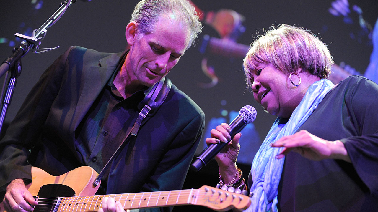 Our annual fundraising gala was a cake of delight, and Mavis Staples the icing to top it off. Chris Taggart photo