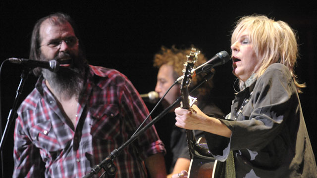 Follow along live with words and pictures from the Holiday Cheer for FUV Benefit show Steve Earle and Lucinda Williams