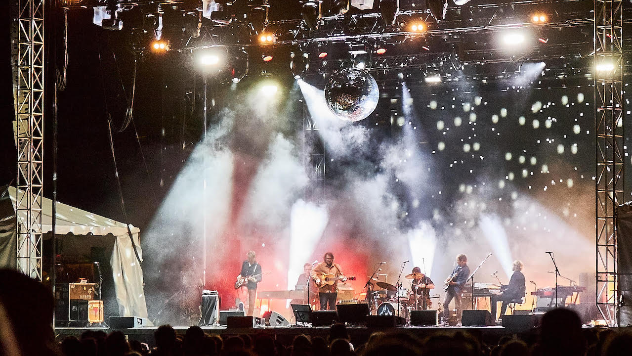 Wilco (photo by Gus Philippas) Wilco (photo by Gus Philippas)