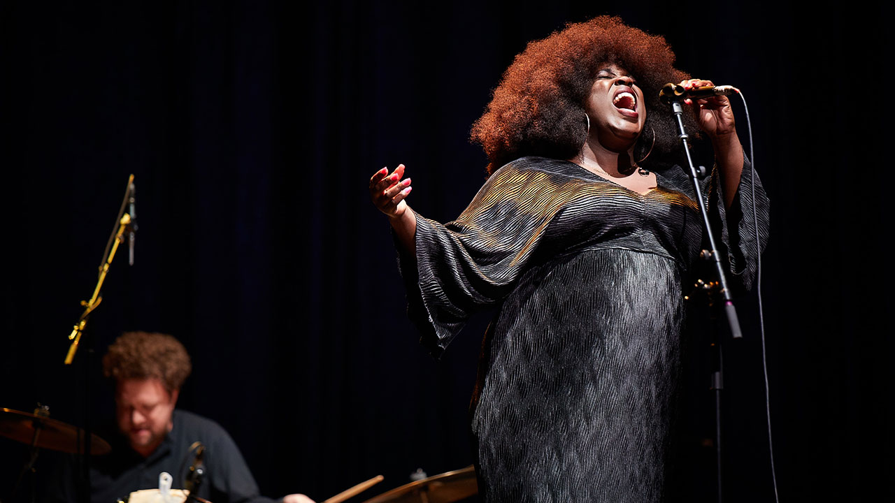 Yola at Holiday Cheer for FUV 2019 (photo by Gus Philippas, WFUV)