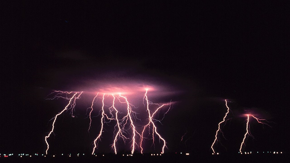 We Were Promised Jetpacks – It's Thunder and It's Lightning Lyrics