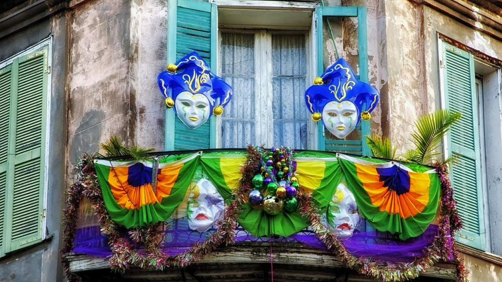 New Orleans at Mardi Gras (photo by David Mark for Pixabay)