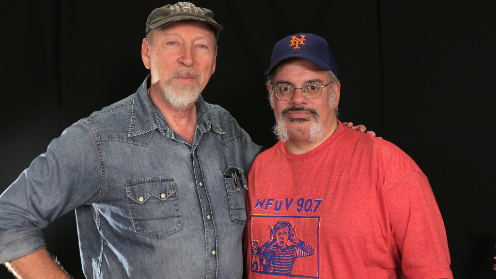 Richard Thompson and WFUV's Darren Devivo (photo by Sarah Burns) Richard Thompson and WFUV's Darren Devivo (photo by Sarah Burns)