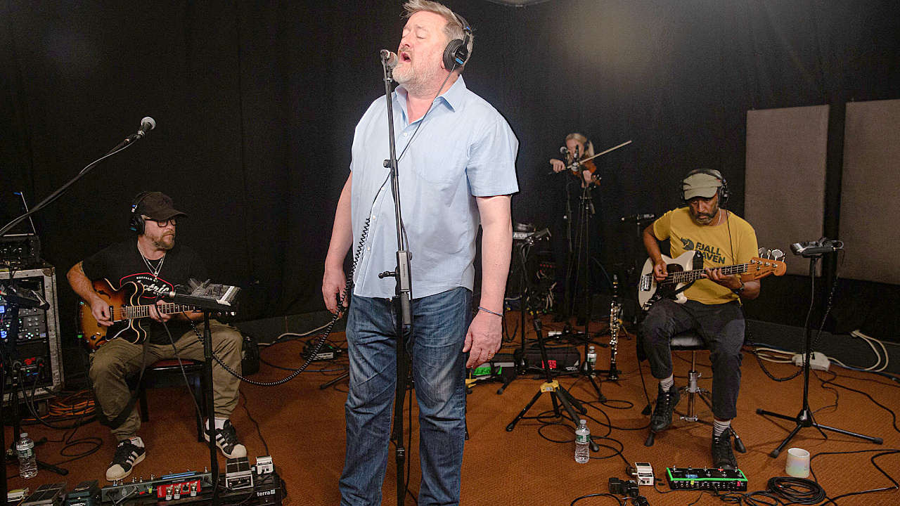 Elbow (photo by Alena Godas for FUV)