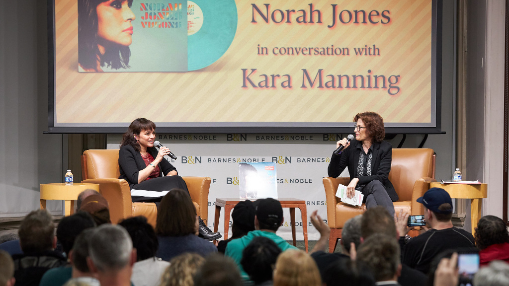 Norah Jones and host Kara Manning (photo by Gus Philippas for FUV)