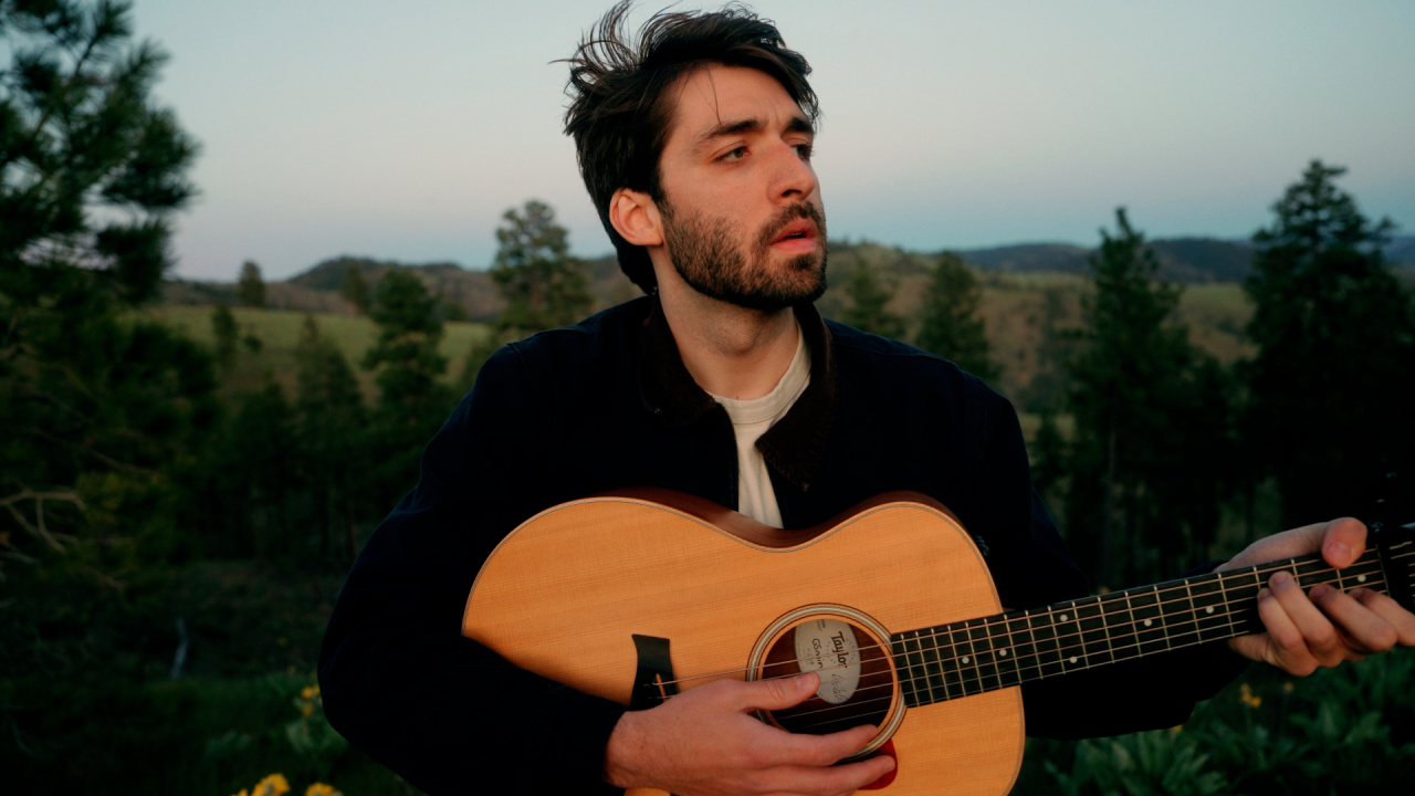 Logan Bowden (photo by Lexie Bodie, PR)