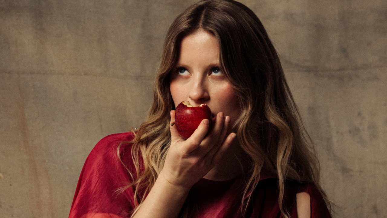 Paris Paloma (photo by Phoebe Fox, PR)