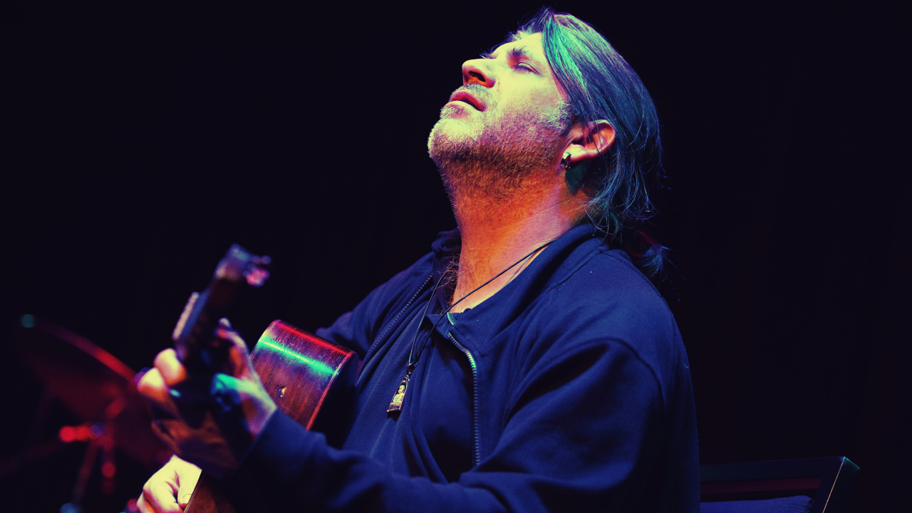 Stephane Wrembel (photo by Casey Ryan Vock, PR)