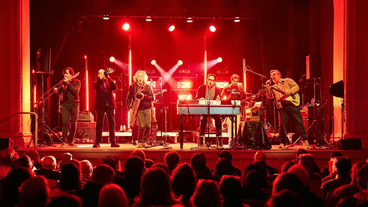 They MIght Be Giants (photo by Gus Philippas for FUV)