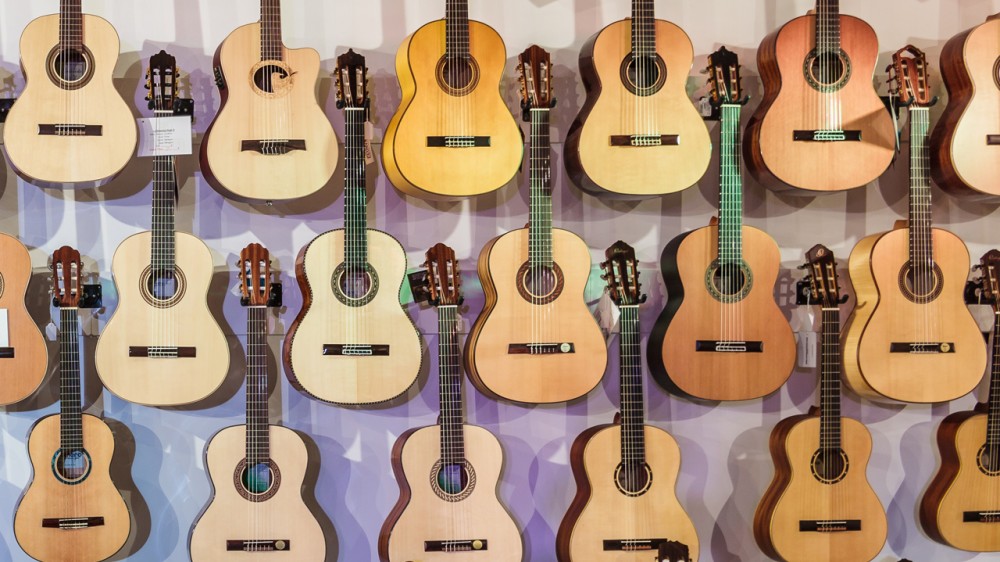 acoustic guitars musik-tonger Pixabay