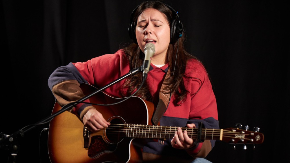 Gigi Perez (photo by Gus Philippas, PR)