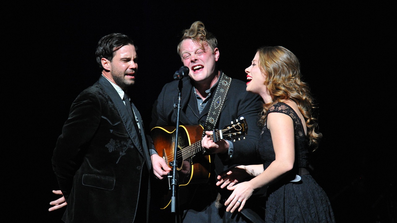 the lone bellow