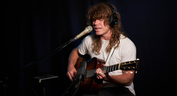 Jesse Welles (photo by Gus Philippas, FUV)