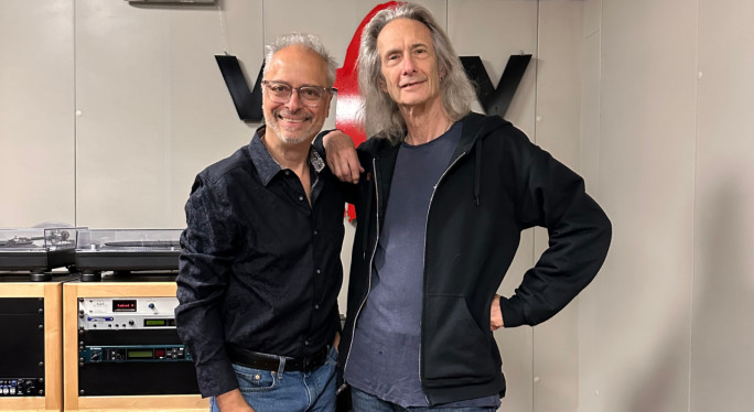 Paul Cavalconte and Lenny Kaye (photo by Jeremy Rainer for FUV)